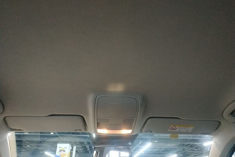 Used Volkswagen Tharu 2023 300TSI Two-Wheel-Drive Crescent Edition
