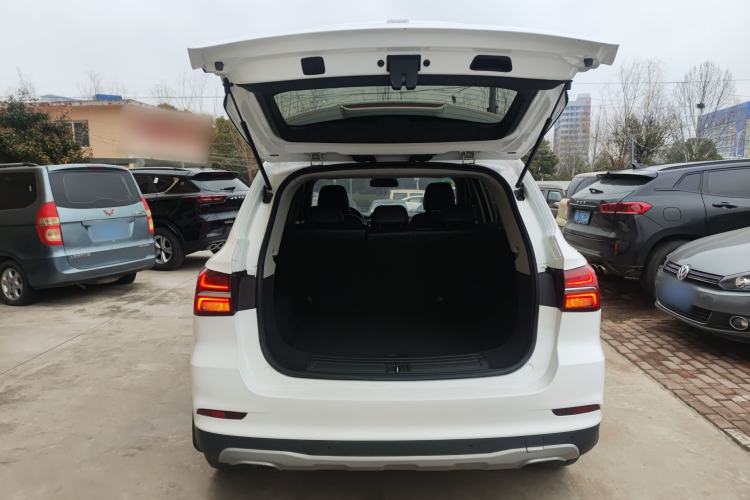 Used Roewe RX5 2018 20T Two-Wheel Drive Manual Internet Smart Edition