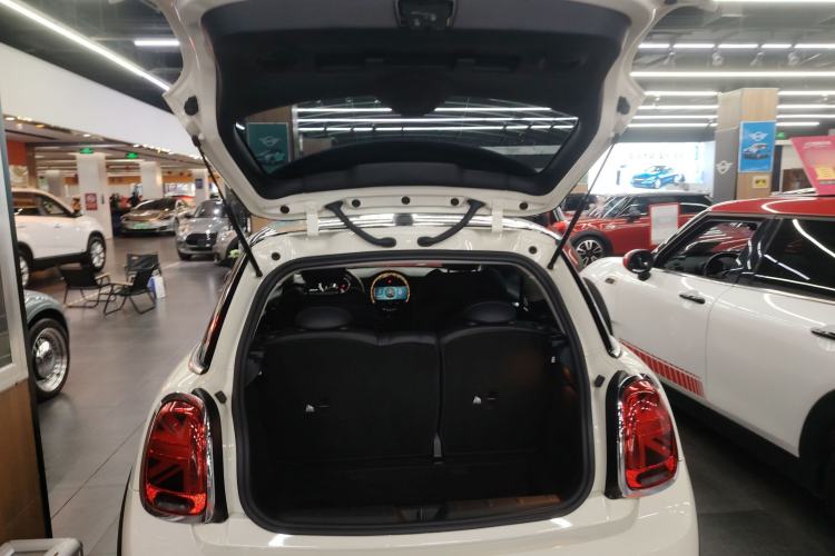 Used MINI 2022 1.5T COOPER Classic Edition
