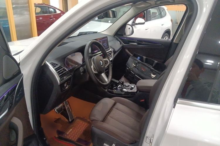 Used BMW X3 2022 xDrive25i M Sport Package Driver Seat