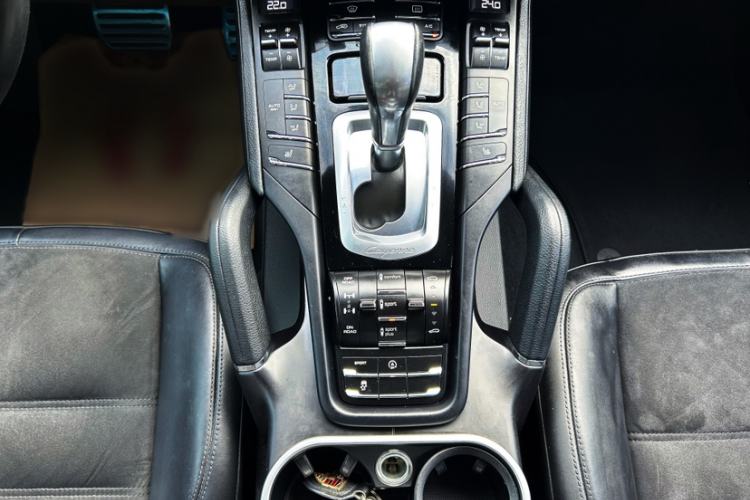 Used Porsche Cayenne 2016 Cayenne Platinum Edition 3.0T