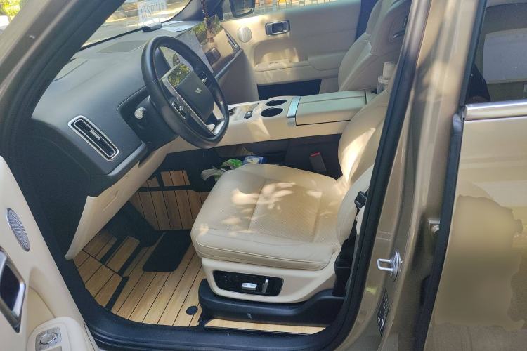 Used Li Auto L9 2022 Max model