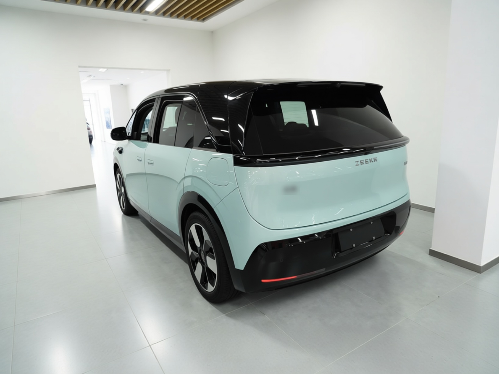 Zeekr MIX 2025 Long-Range Intelligent Driving Edition — снимка 4