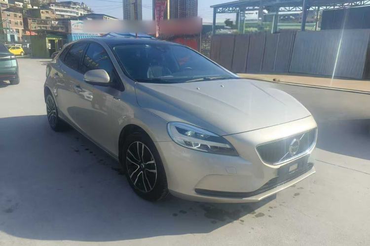 Used Volvo V40 2017 T3 Zhiyi Edition