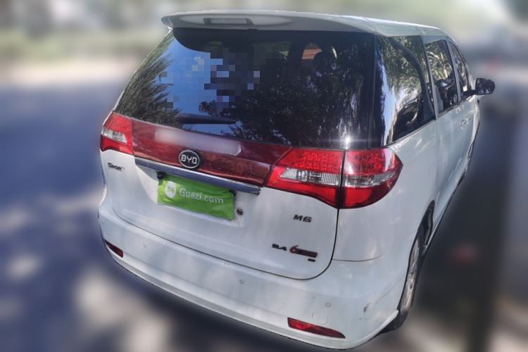 Used BYD M6 2015 2.4L Automatic Prestige Edition