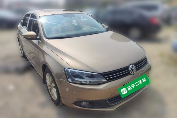 Used Volkswagen Sagitar 2014 Revised Version 1.6L Automatic Leading Edition Front Right 45 Deg