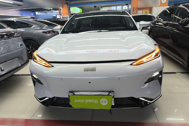 Used Geely Galaxy E8 2025 700 km Long-Range Intelligent Driving Version
