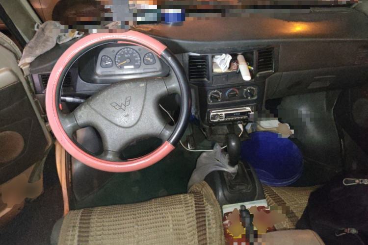 Used Wuling Zhiguang 2008 1.0L Standard Version Center Console