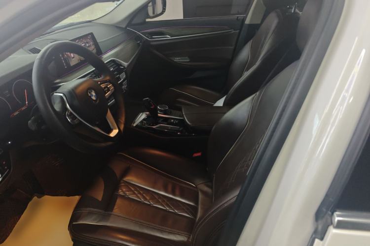 Used BMW 5 Series 2019 530Li Leading Model Luxury Package Left Front Seat
