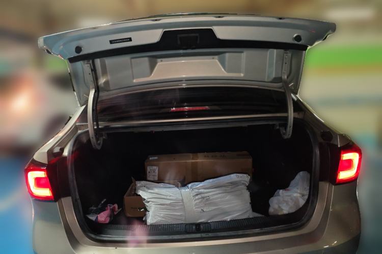 Used Roewe i5 2020 1.5L Automatic 4G Connect Luxury Flagship Edition