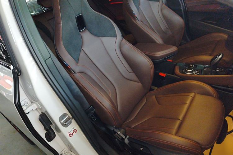 Used BMW X2 2021 sDrive25i Sport Edition Right Front Seat