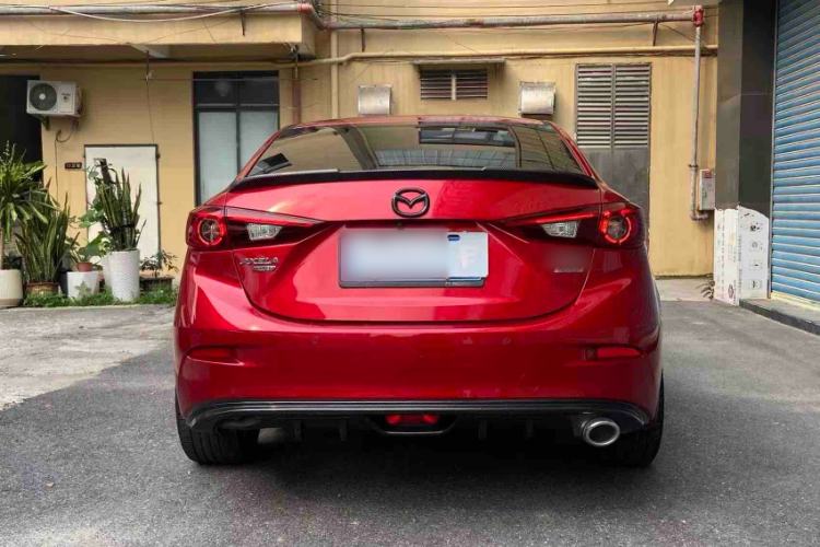 Used Mazda 3 Axela 2017 Sedan 1.5L Automatic Luxury Model Emission Standard China V Exterior 4