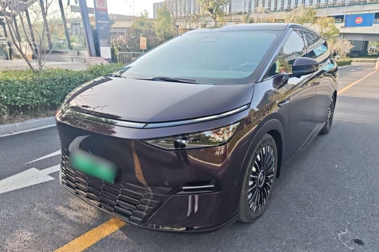 Used XPeng X9 2025 740 Ultra-Long Range Max