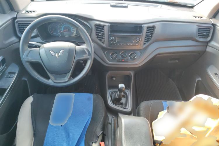 Used Wuling Hongguang V 2019 1.5L Enjoyment Version China VI LAR Center Console