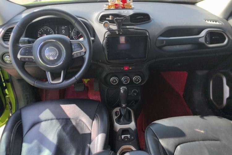 Used Jeep Renegade 2017 180T Automatic High-Energy Version
