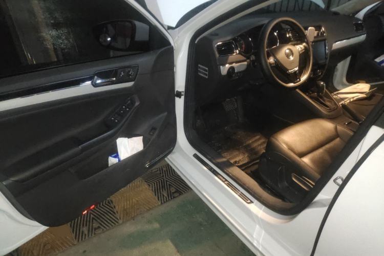 Used Volkswagen Sagitar 2017 1.6L Automatic Comfort Model Driver Seat