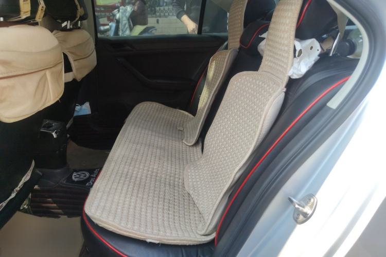 Used Volkswagen Jetta 2017 1.5L Manual Fashion Edition
