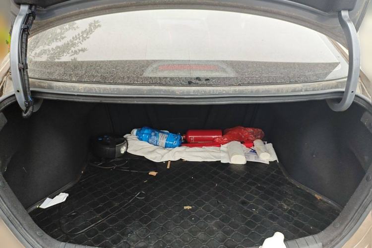 Used Hyundai Elantra (6th Generation / Lingdong) 2016 1.6L Automatic ZhiXuan · Luxury Version Trunk