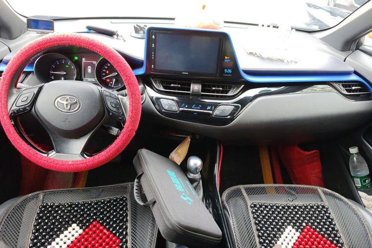 Used Toyota IZOA 2018 2.0L Yichi Version China VI Standard
