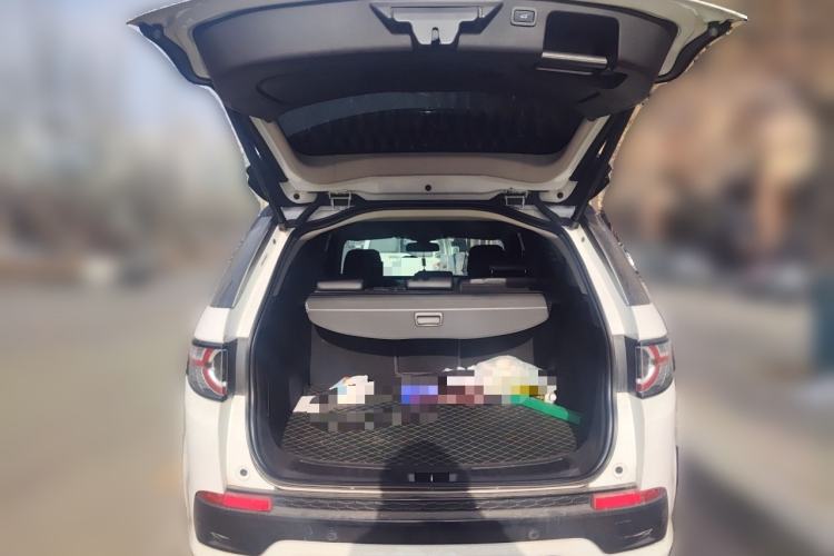 Used Land Rover Discovery Sport 2019 240 PS SE Dynamic Version China VI Standard Trunk