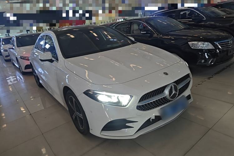 Used Mercedes-Benz A-Class 2022 Revised Version A 200 L Sport Sedan Fashionable Style