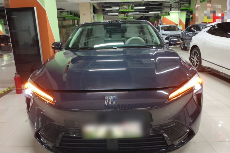 Used Buick L7 2025 Model Aivia Front