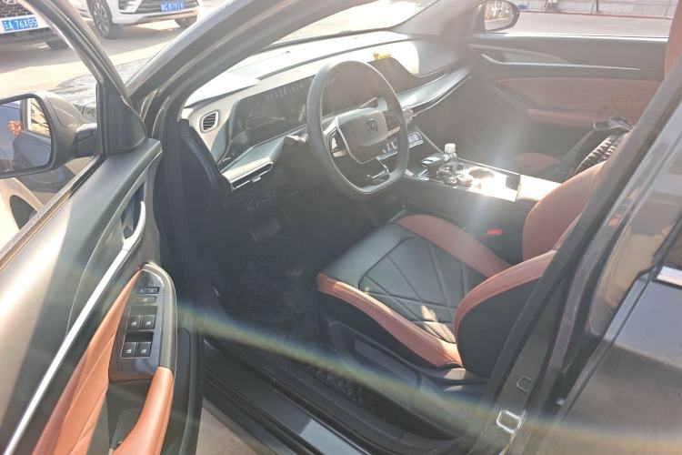 Used CHANGAN Eado 2023 Changan Edition PLUS Blue Whale NE 1.4T GDI DCT Prestige Version