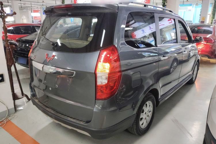 Used Wuling Hongguang 2014 1.5L S Luxury Model

