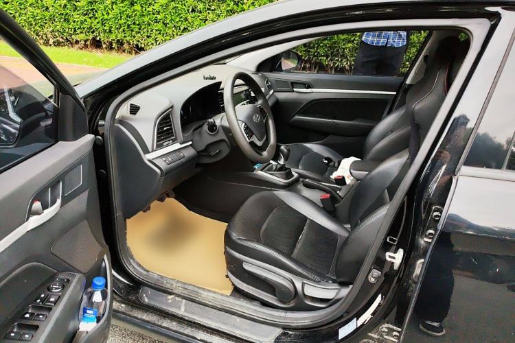 Used Hyundai Elantra (6th Generation / Lingdong) 2016 1.6L Manual ZhiXuan · Dynamic Model
