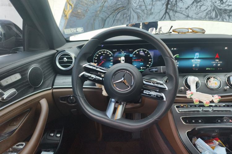 Used Mercedes-Benz E-Class New Energy 2022 Second Facelift E 350 e L Plug-in Hybrid Sports Sedan
