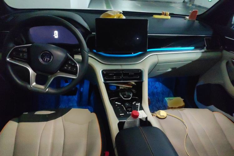 Used BYD Song PLUS New Energy 2021 DM-i 110KM Flagship PLUS Center Console