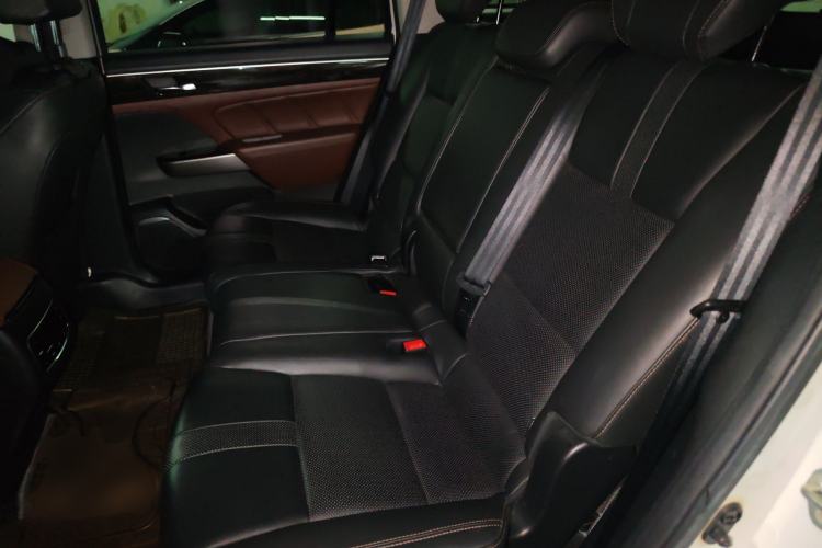 Used GAC Trumpchi GS8 2017 320T Two-Wheel Drive Luxury Edition (7 Seats)
