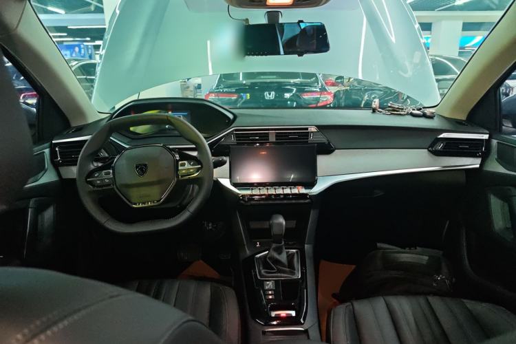 Used Peugeot 408 2022 1.6T Light-Chasing Edition Center Console