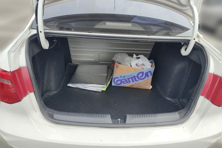 Used Volkswagen Jetta 2015 Value Edition 1.6L Manual Fashionable Style
