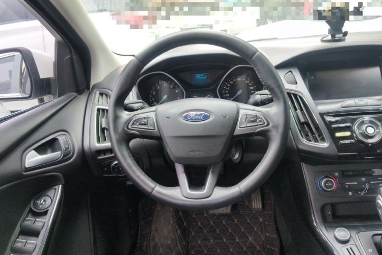 Used Ford Focus 2017 Sedan 1.6L Automatic Fashion Edition Smart Drive Version Steering Wheel