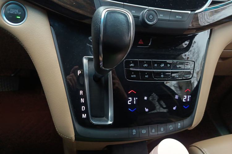 Used Buick GL8 2017 ES 28T Luxury Model China V Standard
