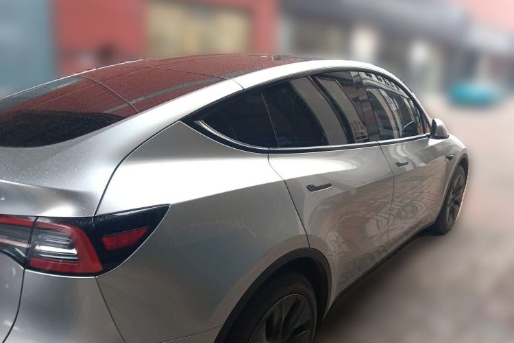 Used Tesla Model Y 2023 Rear-Wheel-Drive Version
