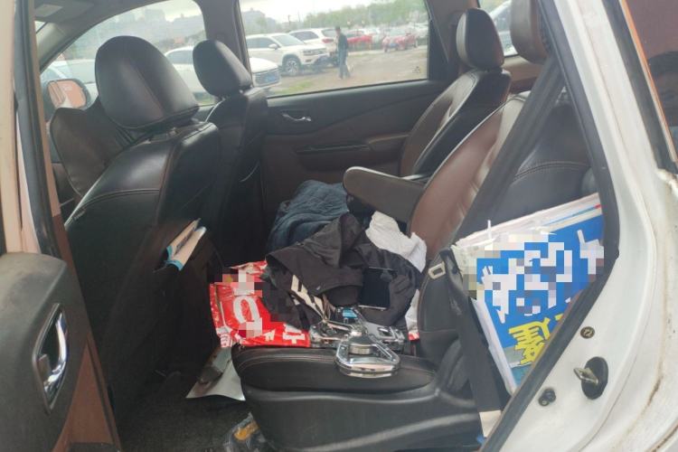 Used FORTHING SX6 2016 1.6L Manual Luxury Model
