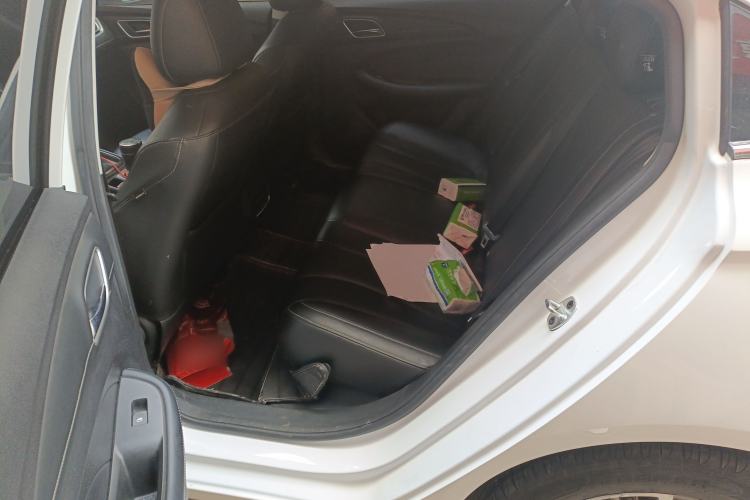 Used Roewe i5 2019 1.5L Automatic 4G Connected Langhao Edition
