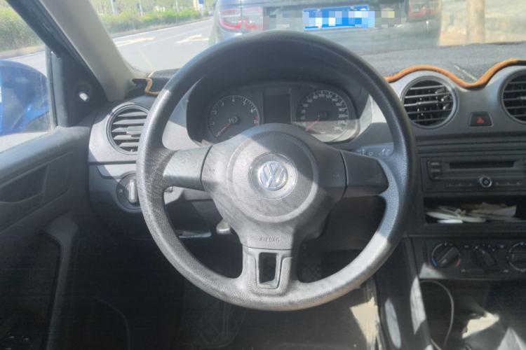 Used Volkswagen Jetta 2013 1.4L Manual Fashion Model Steering Wheel