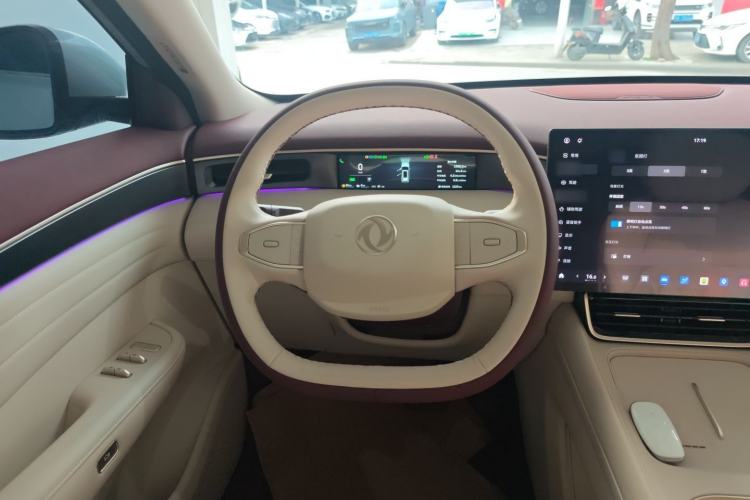 Used Dongfeng Aeolus L8 2025 Model 185KM Dream Edition Steering Wheel