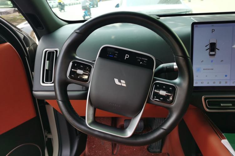 Used Li Auto L6 2024 Pro Model Steering Wheel