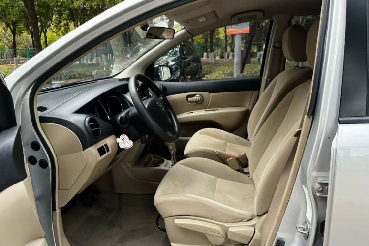 Used Nissan Livina 2015 1.6XE CVT Comfort Edition