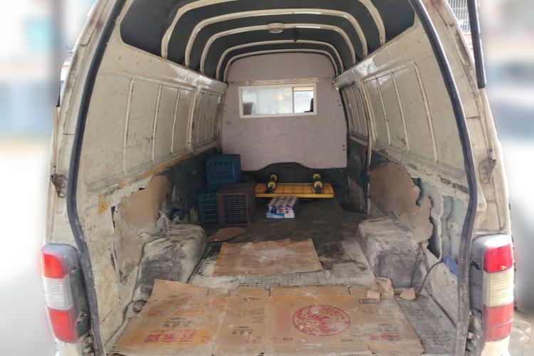 Used Golden Dragon Hiace New Energy 2017 XML5036XXYEVW0 Pure Electric Van Trunk