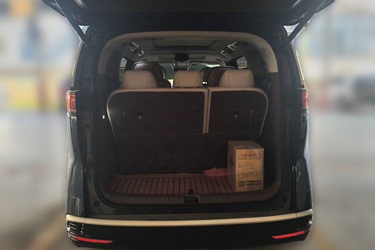 Used Denza D9 2022 DM-i 970 Four-Wheel Drive Flagship Model