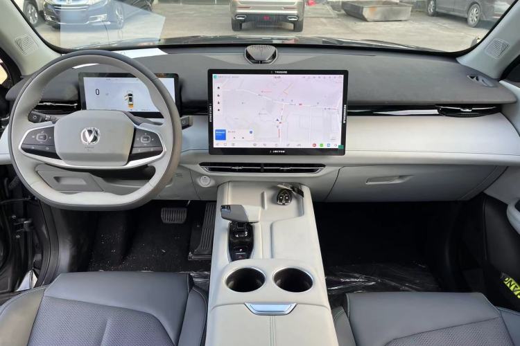 Used Changan UNI-Z New Energy 2024 Blue Whale Smart Electric iDD 125km Leading Model