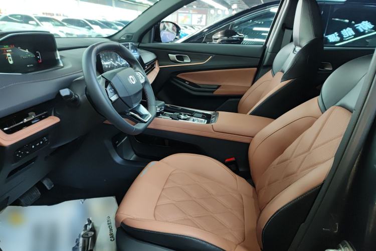 Used CHANGAN NEVO Q05 2024 Truly Delicious Version 125cc Superior Design CATL Left Front Seat