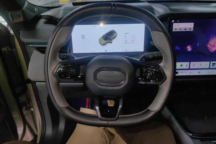 Used Lynk & Co 08 EM-P 2023 120km Long-Range Halo Steering Wheel