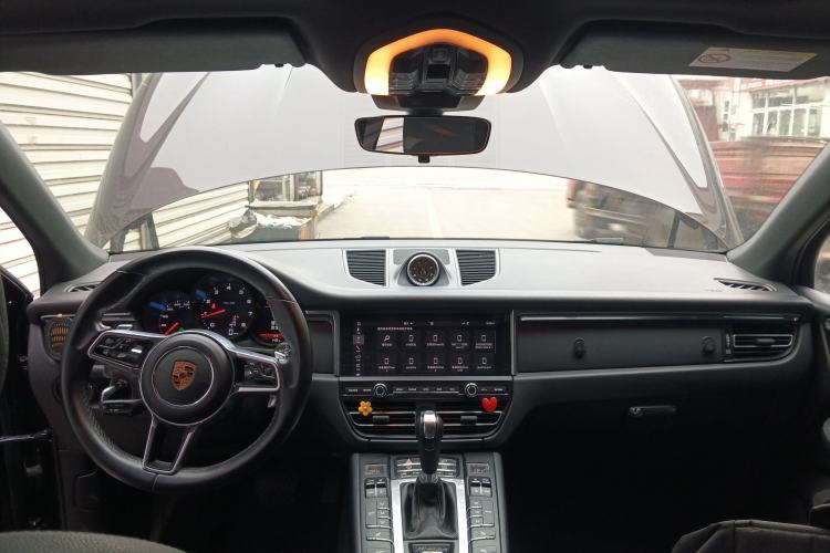 Used Porsche Macan 2018 Macan 2.0T Center Console