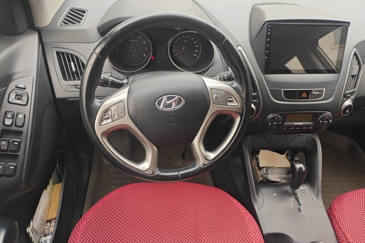 Used Hyundai ix35 2010 2.0L Automatic Two-Wheel Drive Elite Edition GLS Steering Wheel